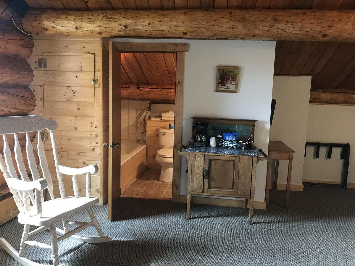 Lodge Louise Lodge, Alaska Glennallen